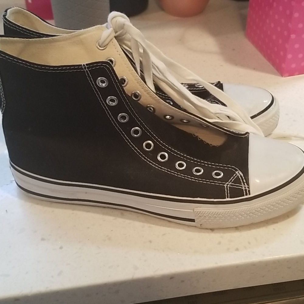 No Boundaries High Tops